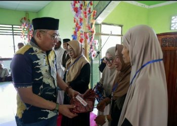 Maulid di Masjid Ar-Rahmah Jolenge, Wabup Barru Ajak Jamaah Teladani Akhlak Rasulullah