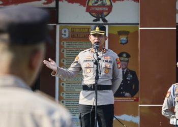Pimpin Apel Perdana, Kapolres Barru Tekankan Disiplin, Jauhi Narkoba dan Judi Online