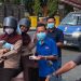 Antisipasi Dampak Asap, PWI Barru Bagikan Masker dan Imbau Warga Waspada