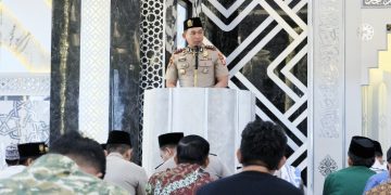 Jumat Keliling di Barru, Kapolres AKBP Suryo Wibowo Ajak Orang Tua Awasi Anak dari Bahaya Narkoba