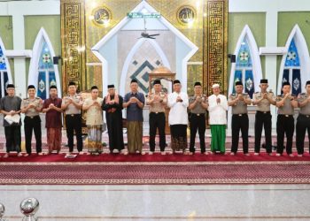 Shalat Subuh Keliling di Bottoe, Kapolres Barru Imbau Warga Waspadai Balapan Liar dan Narkoba