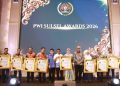 Terima PWI Award, Bupati Barru Andi Ina Tegaskan Pentingnya Sinergi Pemerintah dan Pers