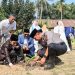 Peringati Hari Santri Nasional 2026, Kapolres Barru Tanam Pohon di Ponpes DDI Addary Takkalasi