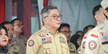 Wabup Abustan Terima Penghargaan Mensos, Pemkab Barru Diapresiasi atas Dedikasi Penanggulangan Bencana
